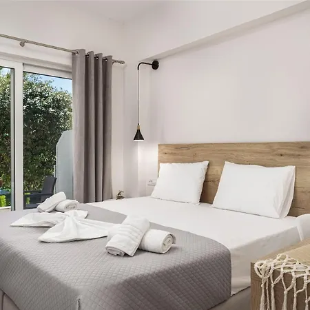 Antonis Apartman